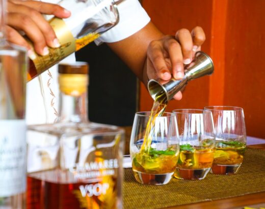 Rum – jak przechowywać i podawać?